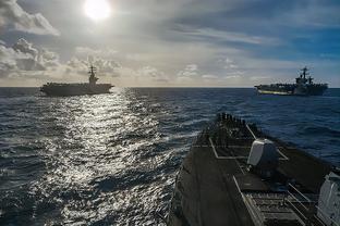 Phóng viên: Hôm nay đội cảng biển tập hợp huấn luyện giai đoạn đầu do Tôn Tường phụ trách và Tân Soái chính thức ra mắt vào tháng 1